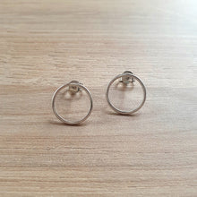 Charger l'image dans la galerie, Boucles d'oreilles Cercle