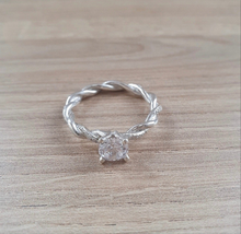 Charger l'image dans la galerie, Bague Torsadée taille de doigt 55