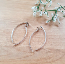 Charger l'image dans la galerie, Boucles d'oreilles Eclipse inspiration Park Jimin de BTS