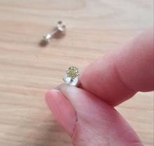 Charger l'image dans la galerie, Boucles d'oreilles Puce Péridot