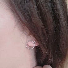 Charger l'image dans la galerie, Boucles d'oreilles Cercle