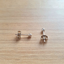 Charger l'image dans la galerie, Boucles d'oreilles Puce Ronde