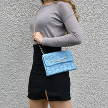 Charger l'image dans la galerie, Sac Pochette Bleu Chaîne