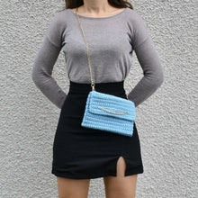 Charger l'image dans la galerie, Sac Pochette Bleu Chaîne