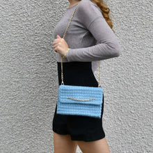 Charger l'image dans la galerie, Sac Pochette Bleu Chaîne
