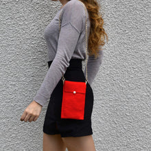 Charger l'image dans la galerie, Sac de Téléphone Rouge Chic