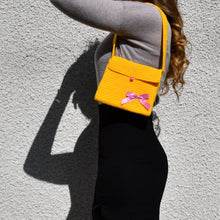Charger l'image dans la galerie, Sac Kalyne Jaune avec nœud rose