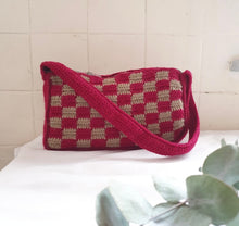 Charger l'image dans la galerie, Sac Checkered rouge/vert