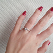 Charger l'image dans la galerie, Bague Solitaire taille du doigt 53