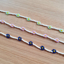 Charger l&#39;image dans la galerie, Bracelet Perlé à Fleur coloré
