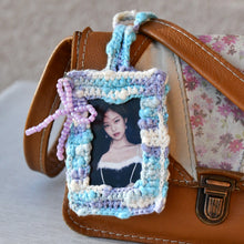 Charger l&#39;image dans la galerie, Porte-Photocard Jennie
