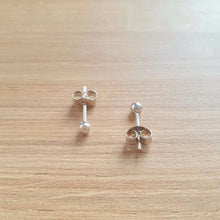 Charger l'image dans la galerie, Boucles d'oreilles Puce Ronde
