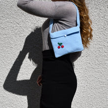 Charger l&#39;image dans la galerie, Sac Kalyne Bleu avec sa Cerise
